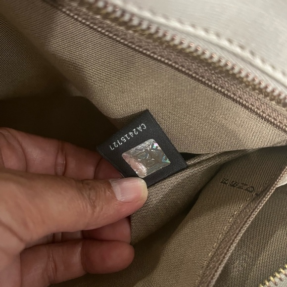 FENDI ZIPPERED TOTE - Picture 13 of 16